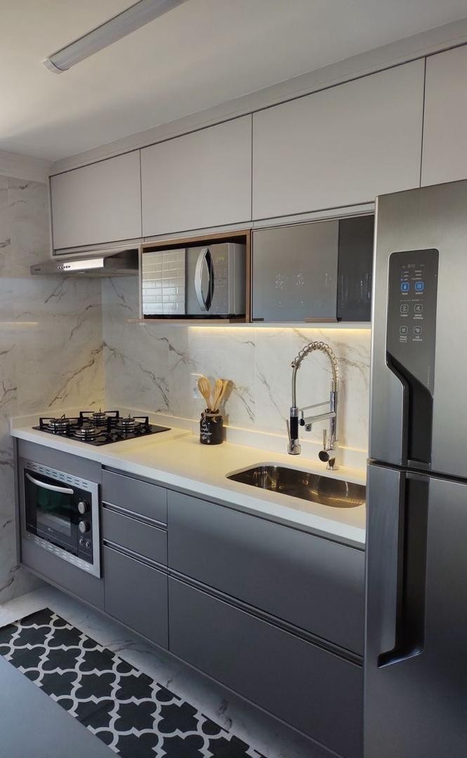 KITCHEN CABINET